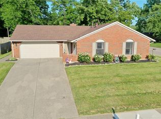 455 Spruceway Dr, Springboro, OH 45066