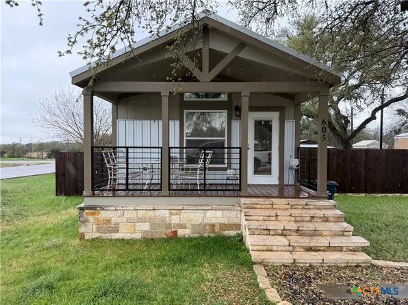 605 Central Blvd, Bertram, TX 78605