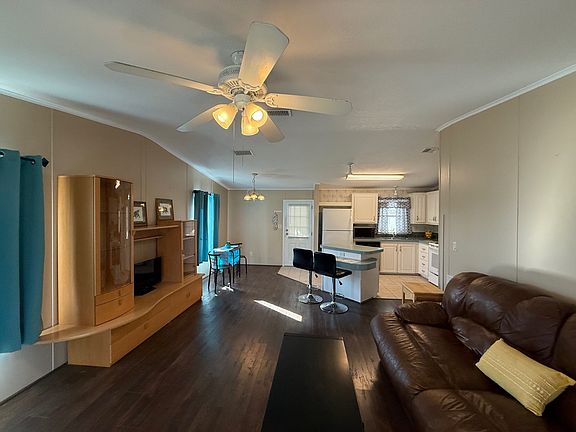 5th image of 137 Highland Dr