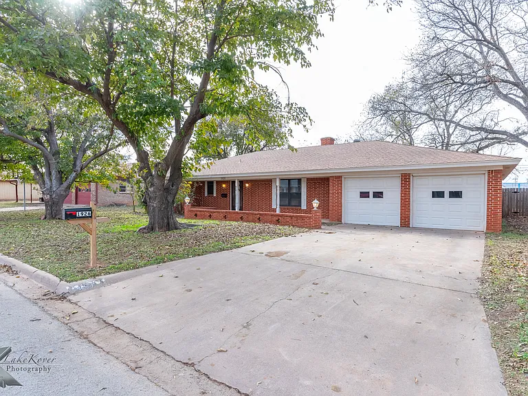 1926 Richland Dr — Photo 29