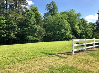 413 E Main St, Jamestown, NC 27282