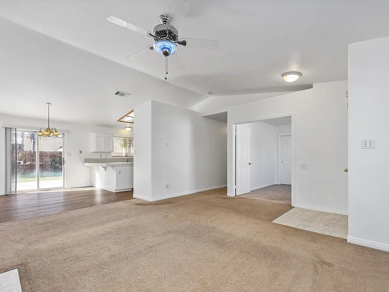3921 White Sands Dr — Photo 18