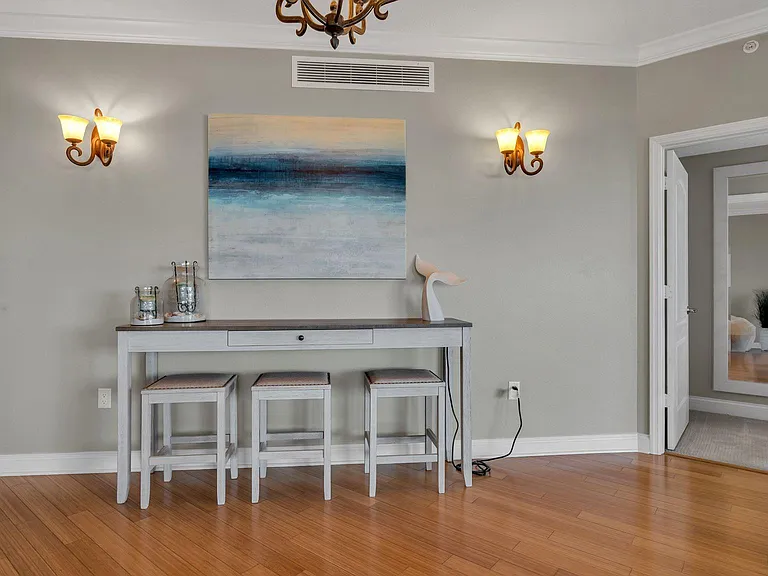 521 Mandalay Ave #802 — Photo 16