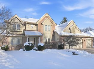 2803 Meadow Strm, Fort Wayne, IN 46825