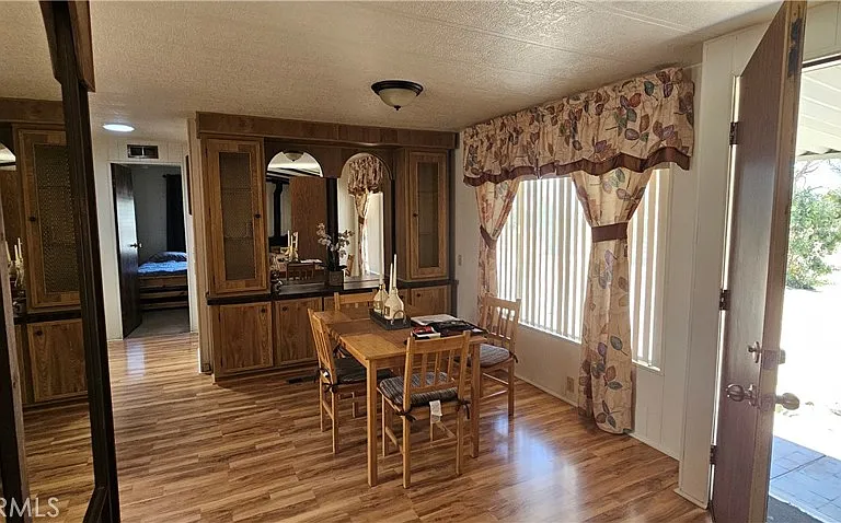 11010 Valle Vista Rd — Photo 4
