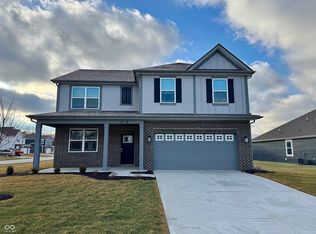 1420 Chime Ln, Greenwood, IN 46143