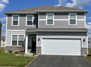 9999 Central Park Blvd, Huntley, IL 60142