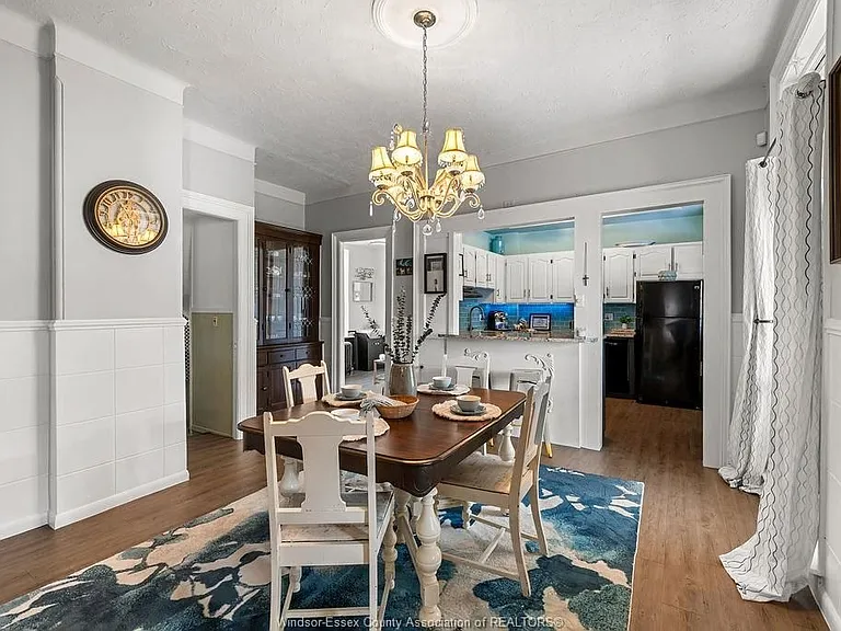 274 Crawford Ave — Photo 9