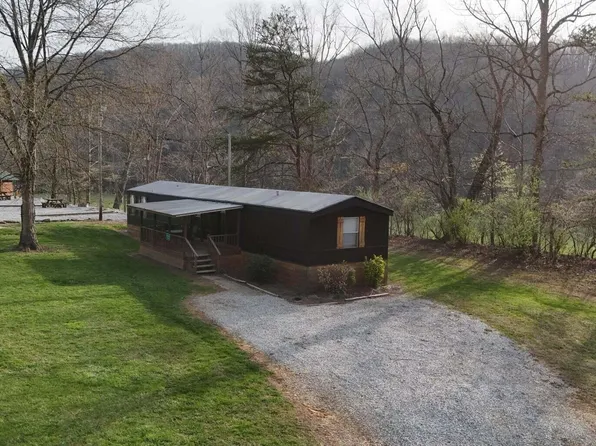1186 Shea Rd, Huntsville, TN 37756