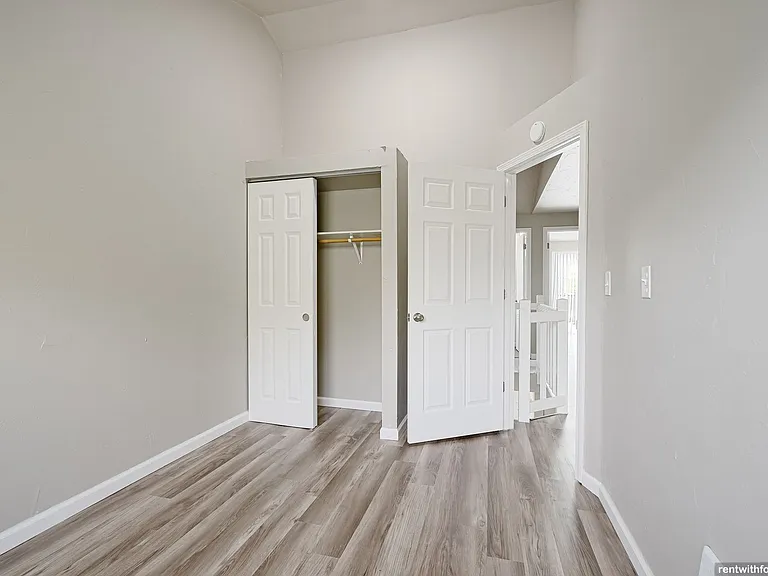Allouez Townhomes — Photo 50