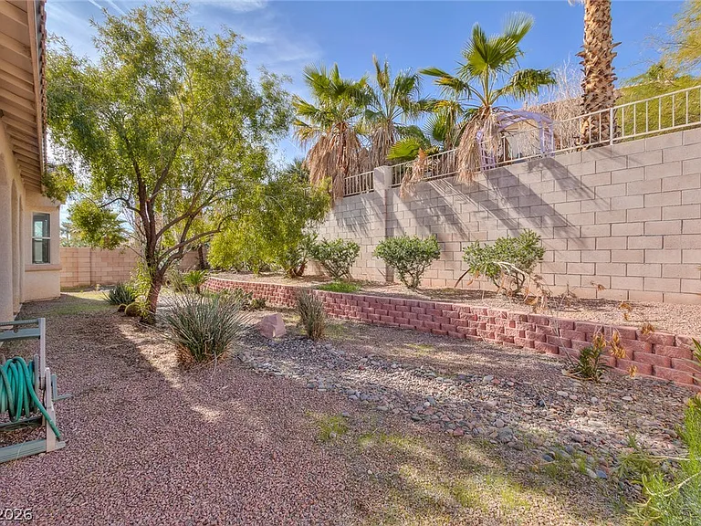 3131 Surf Spray St — Photo 52