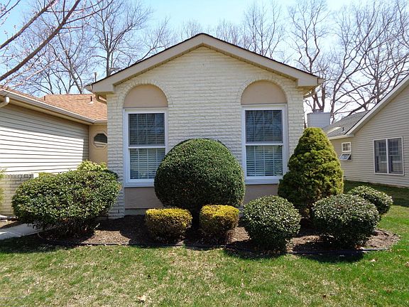 3rd image of 1538 Alpen Ln