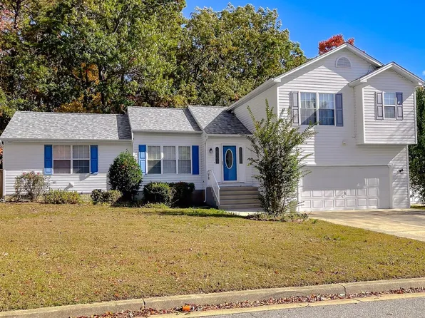 20804 Red Rose Ct, Lexington Park, MD 20653