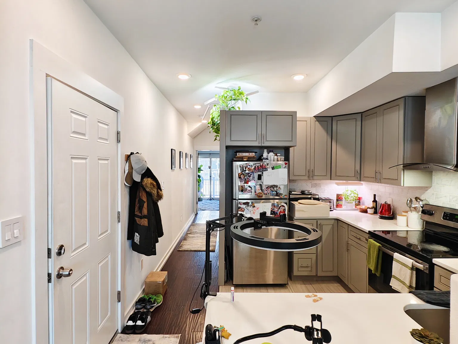 1433 Ogden St — Photo 4