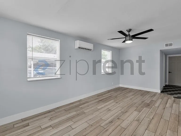 4518 W Rogers Ave #4518 — Photo 16