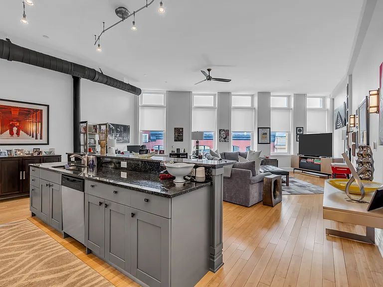 300 Emory Street — Photo 11
