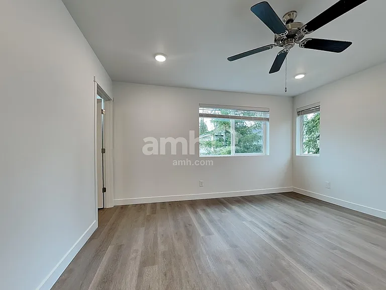 8007 Katriel Ct SW — Photo 11