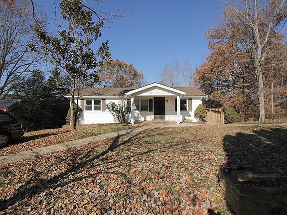 2nd image of 521 Plateau Dr