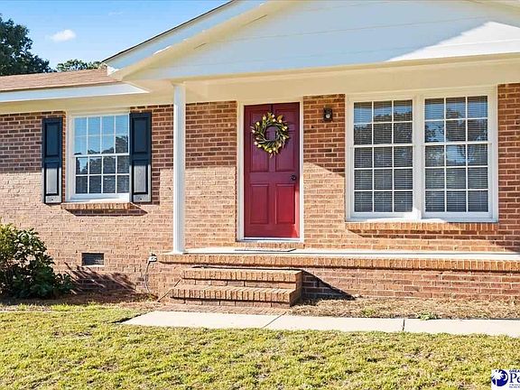2nd image of 1746 Hillview Dr