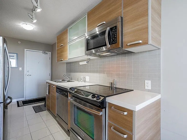 9981 Whalley Blvd #2105 — Photo 10