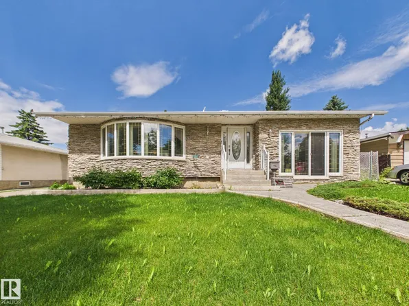 15 Akins Dr, Saint Albert, AB T8N 2H6