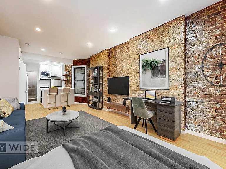 410 E 75th St #1C — Photo 3