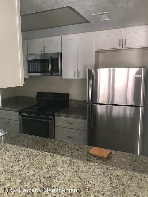 1st image of 2559 White Oak Pl APT A