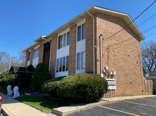1104 169th St, Hammond, IN 46324