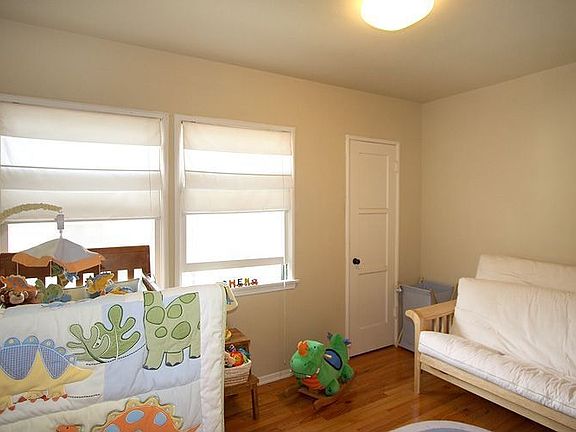 5th image of 1518 Yale St APT 7