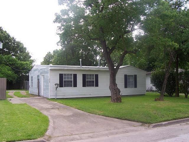 1st image of 1702 Eastway St