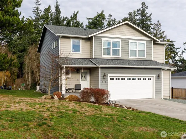 942 Walker Heights Place, Oak Harbor, WA 98277