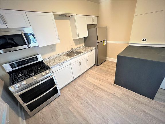 2nd image of 127 Saude Ave #1R