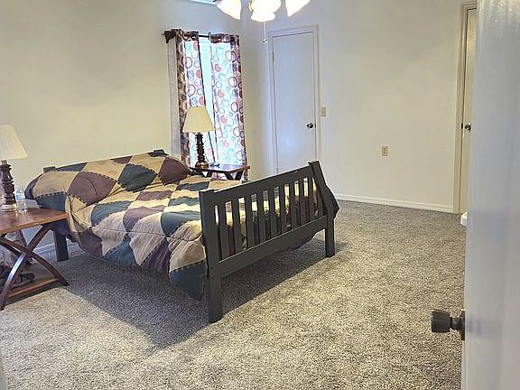4th image of 2190 N Brentwood Cir