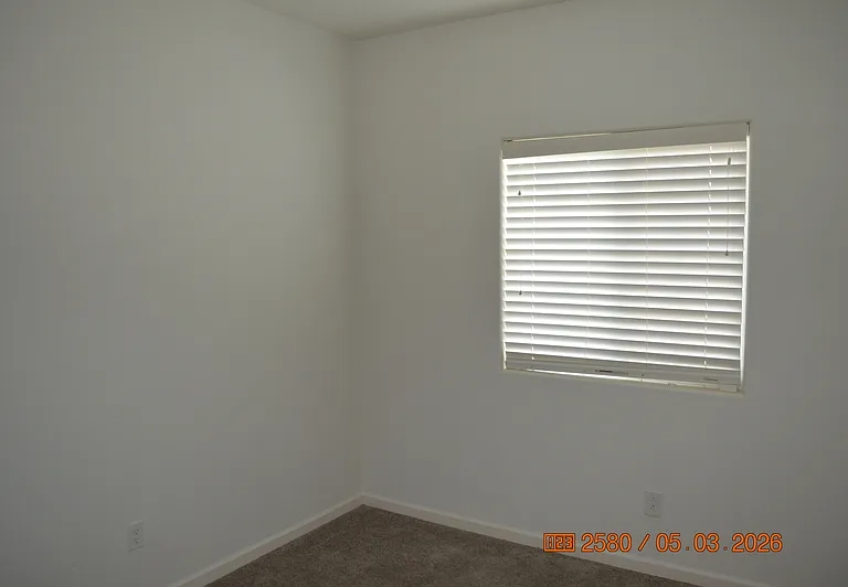 4220 Freemark Ave — Photo 17