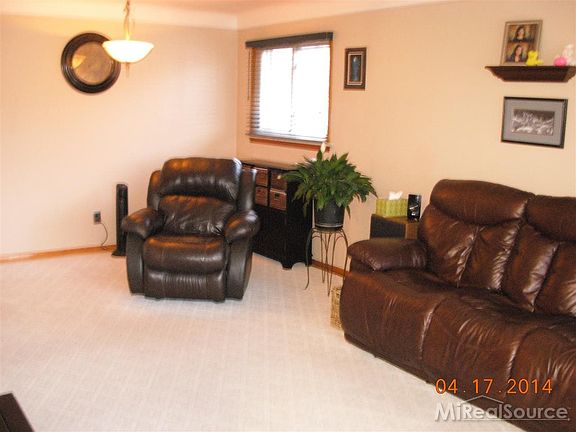 3rd image of 5051 Canterbury Ln
