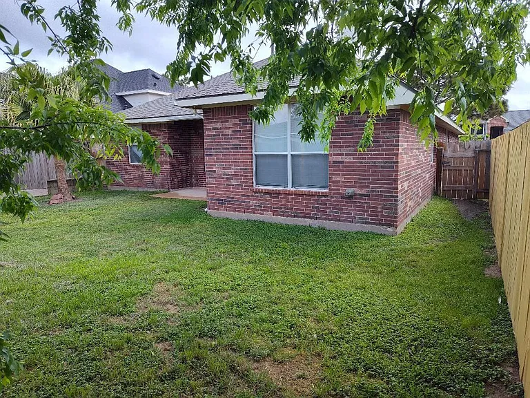 6327 Bonnie Chase Ln — Photo 26