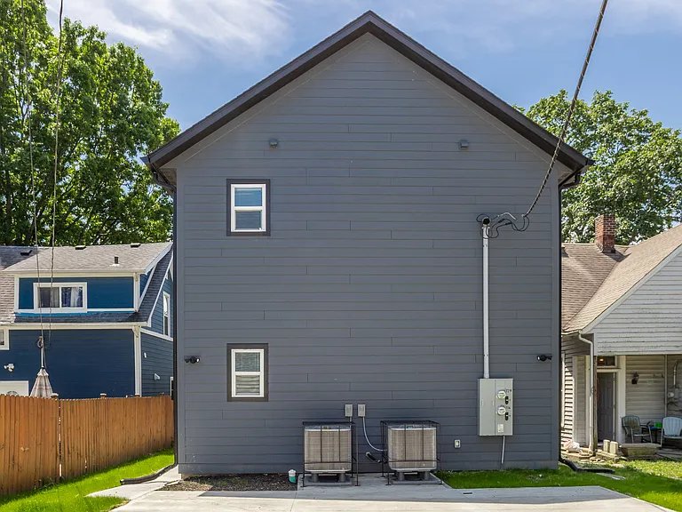 726 Parkway Ave — Photo 7
