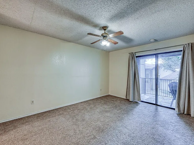 1202 Thorpe Ln #616 — Photo 13