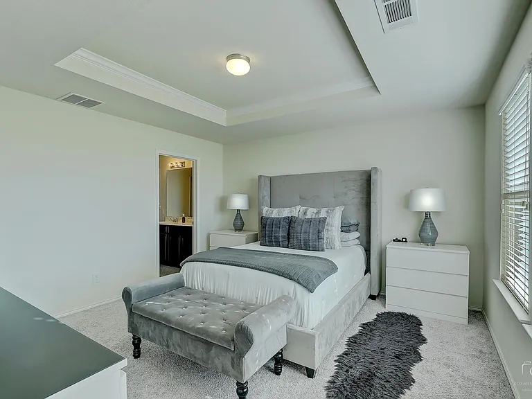 2207 Heaton St — Photo 14