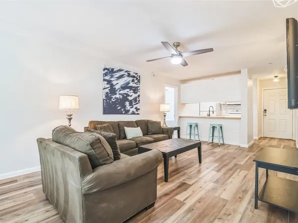 3800 SW 20th Ave APT 112, Gainesville, FL 32607