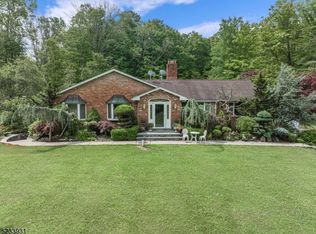 22 Vienna Hills Rd, Hackettstown, NJ 07840