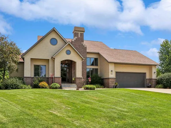 544 28th Ln, Amana, IA 52203