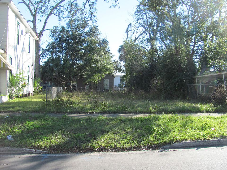 1st image of 1332 W 6th St