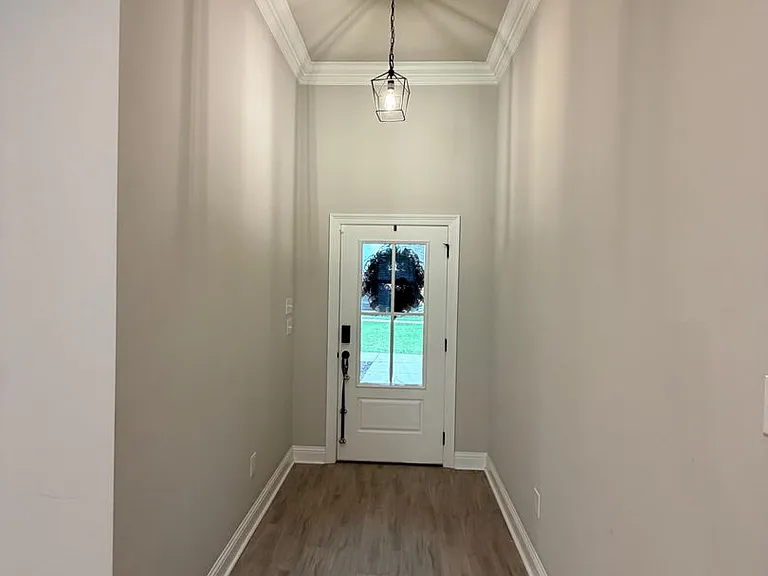 277 Saint Edmunds Way — Photo 3