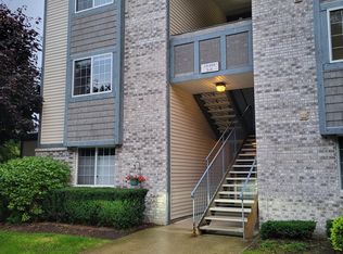 18400 N Ridge Ct APT 3, Spring Lake, MI 49456