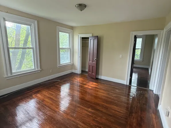 111 Bristol St, New Haven, CT