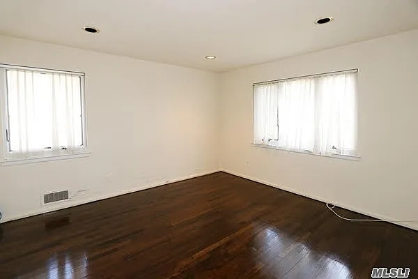 5 Gilbert Rd — Photo 12