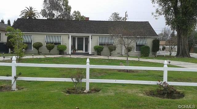 1st image of 2660 Loganrita Ave