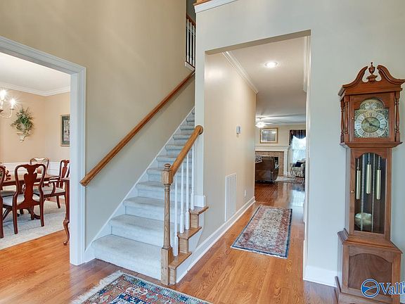 3rd image of 2608 Clifton Dr SE
