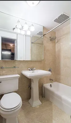 Rented by United Realty Group Unlimited | media 16